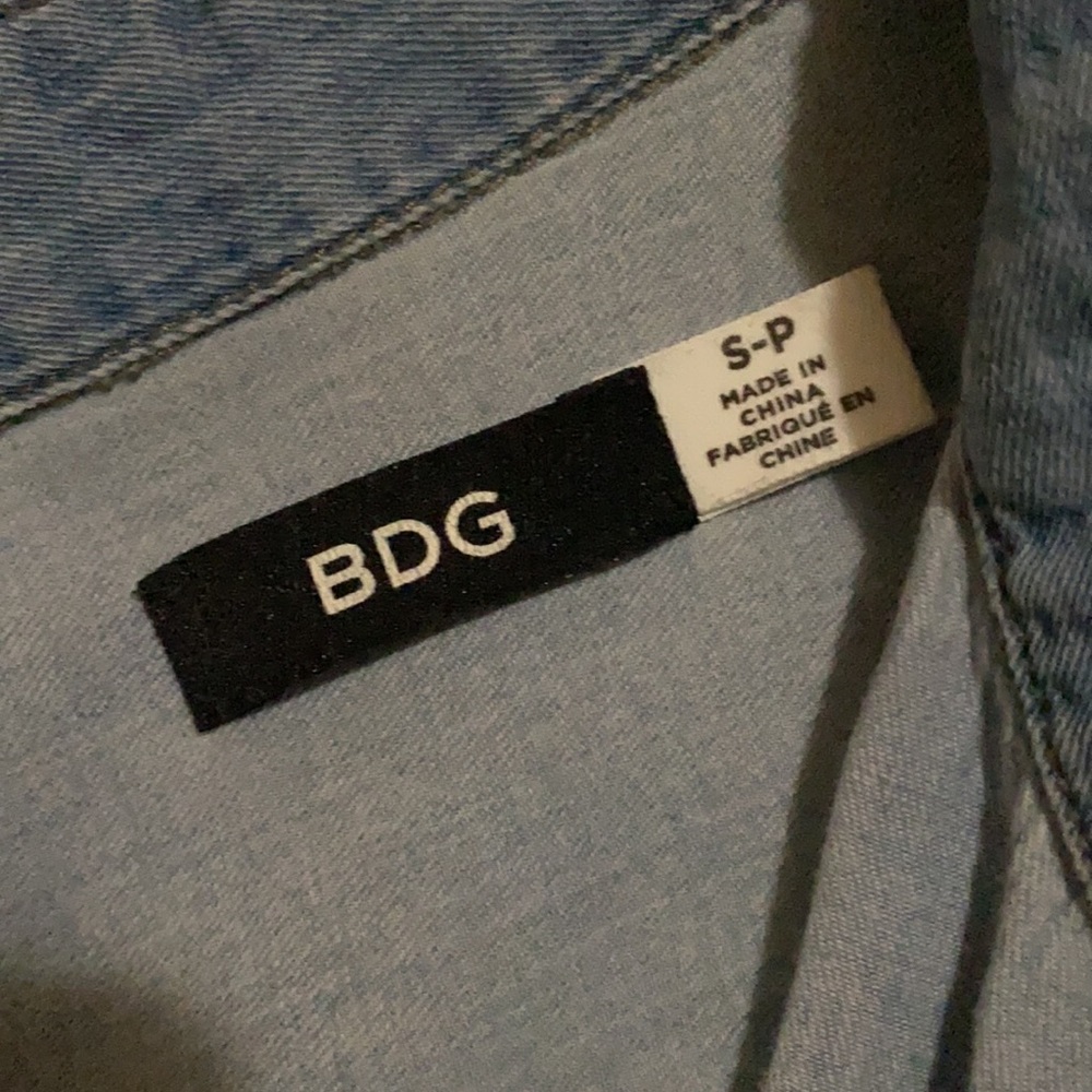 BDG lightweight denim button up - Picture 2 of 5